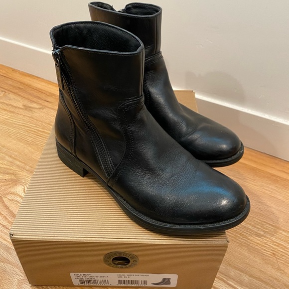 Bussola Black leather boots size 37 women’s - Picture 2 of 6